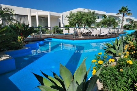 Cooee Afandou Bay & Suites